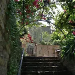 Casa de Campo La Rosa Scarlatta