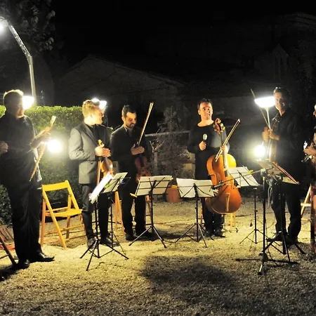 Landsted La Rosa Scarlatta *