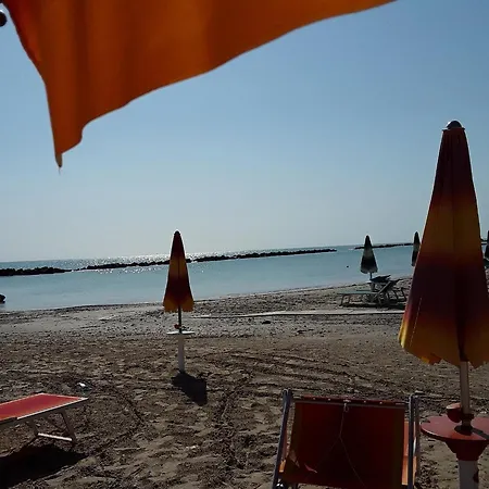 Landsted La Rosa Scarlatta Monterubbiano