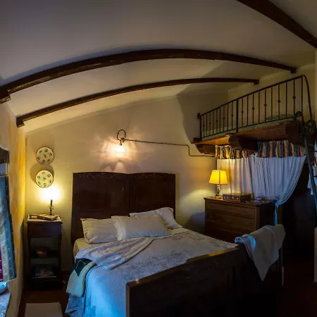 La Rosa Scarlatta Country house