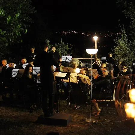 Country house La Rosa Scarlatta Monterubbiano