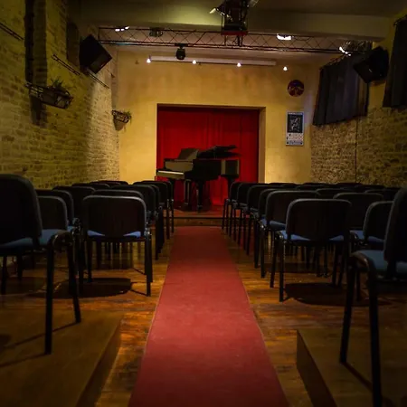 La Rosa Scarlatta Country house *