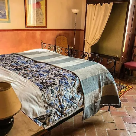 Country house La Rosa Scarlatta Monterubbiano